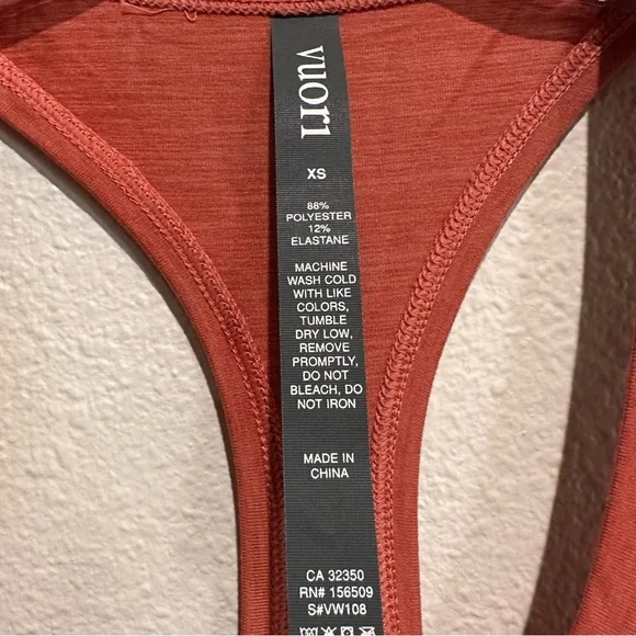 Vuori Lux Performance Tank Lychee Heather SZ XS - Picture 7 of 13